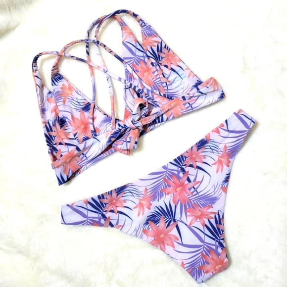 Fleur Swim bikini set size medium - Picture 2 of 5